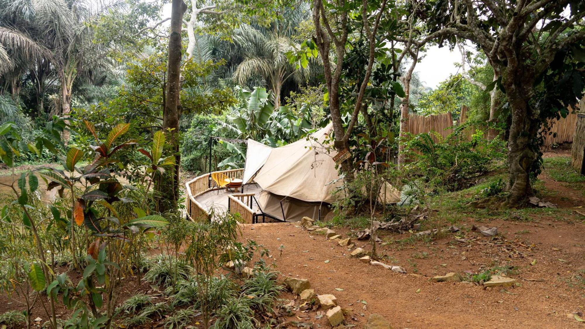 Viavia Entebbe Hotel Buitenkant foto